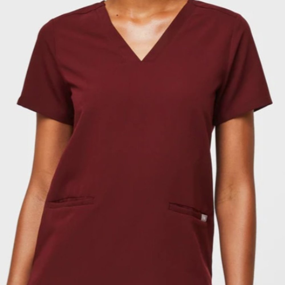 Figs scrub top - medium